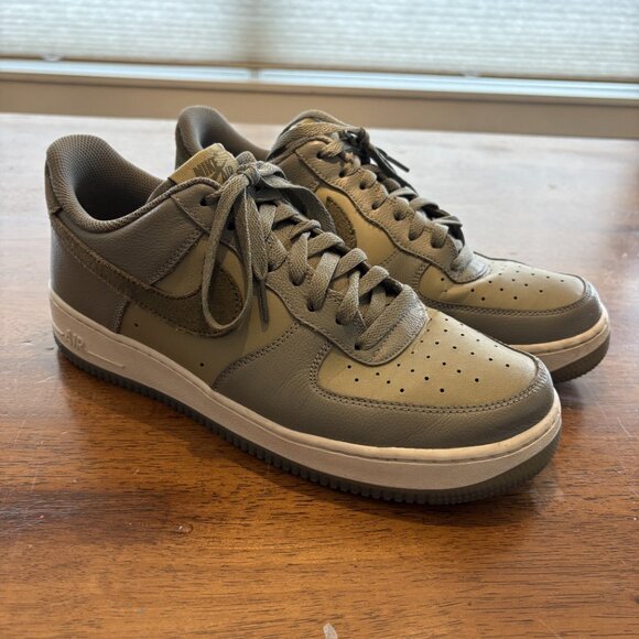 Nike Air Force 1 Olive Green  - Size 10.5 - Picture 3 of 4